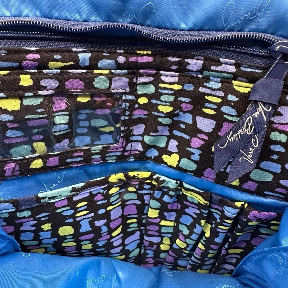 Vera Bradley Quilted Indigo Pop Backpack. - Picture 10 of 10